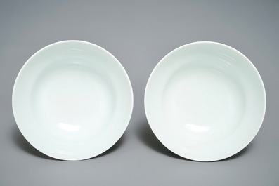 二十世纪 乾隆  风景粉彩瓷碗 两件 