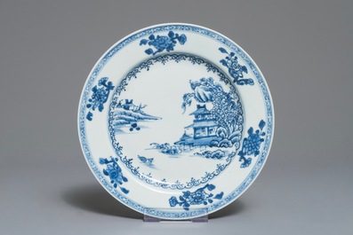 Three Chinese blue and white Binh Thuan and Nanking Cargo shipwreck plates, Ming and Qing