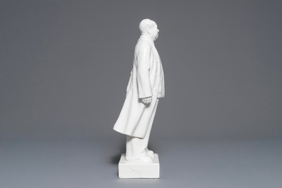 A tall Chinese figure of Mao Zedong standing on a base, 2nd half 20th C.