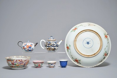 A Chinese famille verte dish, a mandarin bowl, two teapots and three cups, Kangxi and later