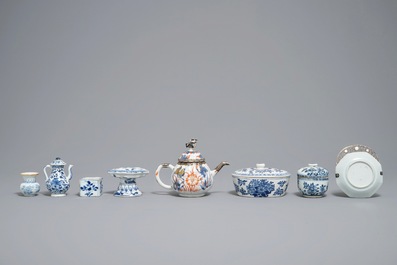Een gevarieerd lot Chinees blauwwit en Imari-stijl porselein, 18e eeuw
