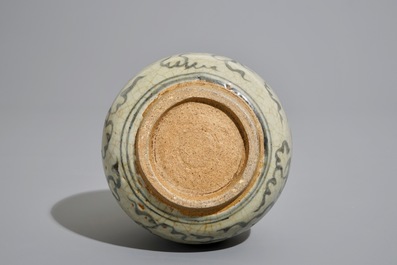 十七世纪  龙瓷瓶