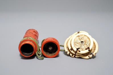 Drie Japanse maki-e en rood lakwerk inro met ojime en netsuke, Meiji, 19/20e eeuw