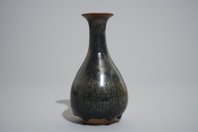 A Chinese Jianyao hare's fur glaze yuhuchunping vase, Song or later