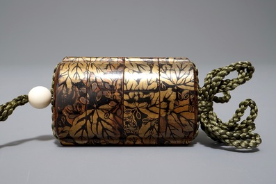 Three Japanese maki-e and red lacquer inro with ojime and netsuke, Meiji, 19/20th C.