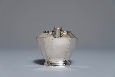 A Chinese silver art deco tea service on tray, Republic, 1st half 20th C.