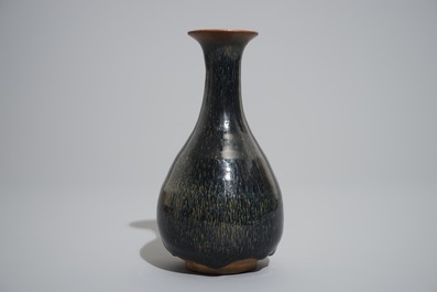 A Chinese Jianyao hare's fur glaze yuhuchunping vase, Song or later