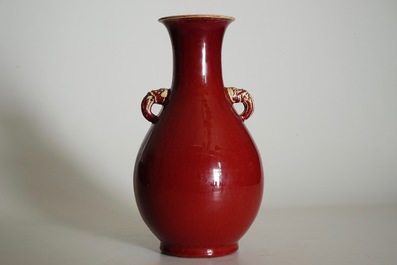A Chinese monochrome oxblood-glazed yuhuchunping vase, 18/19th C.
