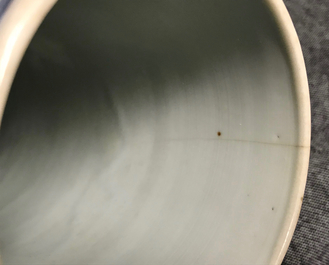 A Chinese blue and white tankard, Transitional period