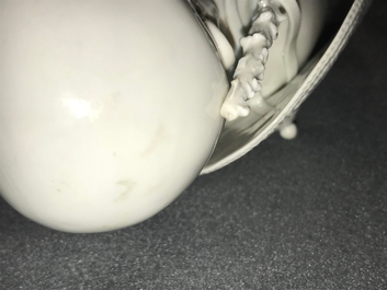 A Chinese Dehua blanc de Chine figure of Damo, Boji yuren merk, 19th C.