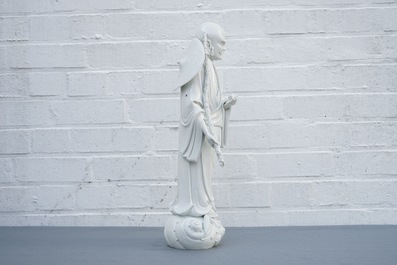 A Chinese Dehua blanc de Chine figure of Damo, Boji yuren merk, 19th C.