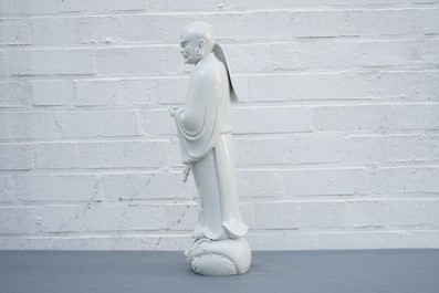 A Chinese Dehua blanc de Chine figure of Damo, Boji yuren merk, 19th C.