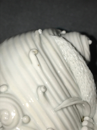 A Chinese Dehua blanc de Chine figure of Damo, Boji yuren merk, 19th C.