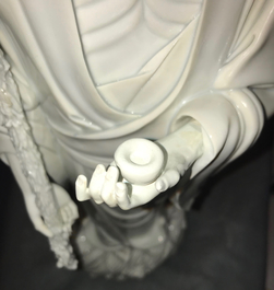 A Chinese Dehua blanc de Chine figure of Damo, Boji yuren merk, 19th C.