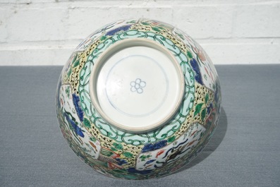 A Chinese famille verte bowl with fish, Kangxi