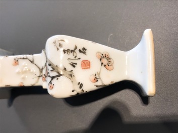 Huit objets de lettr&eacute;s en porcelaine de Chine qianjiang cai, marque de You Shi, 19/20&egrave;me