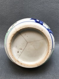 A Chinese wucai brush pot of tapering form with figural design, Transitional period