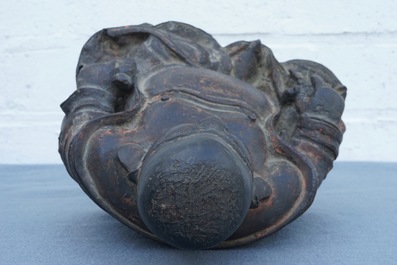 Un Bouddha en bronze laqu&eacute; et dor&eacute;, Chine, Ming