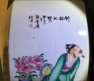 Une paire de vases hexagonaux en porcelaine de Chine famille rose, sign&eacute;s Pan Zhaotang, 1&egrave;re moiti&eacute; du 20&egrave;me