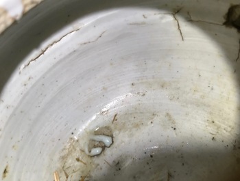 Un pot &agrave; vin et son couvercle en porcelaine de Chine bleu et blanc de type kraak, Wanli