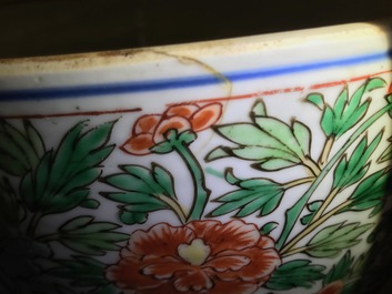 康熙   五彩花卉瓷碗带盖