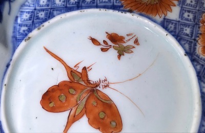 A rare Chinese Imari-style condiments dish with butterflies, Qianlong