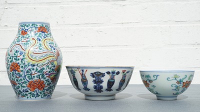 Two Chinese doucai bowls and a vase, Yongzheng and Guangxu marks, 19/20th C.