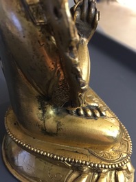 Une figure de Tsongkhapa en bronze dor&eacute;, Sino-Tibet, 17/18&egrave;me