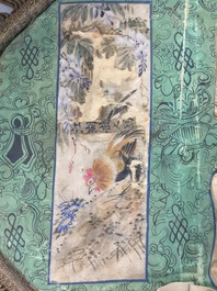 Deux &eacute;ventails en ivoire, soie brod&eacute;e et papier peint, Chine, Canton, 19&egrave;me