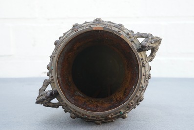Un vase en bronze incrust&eacute;, Sino-Tibet, 18/19&egrave;me