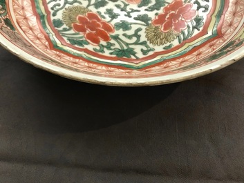 A Chinese wucai dish with floral design, Kangxi