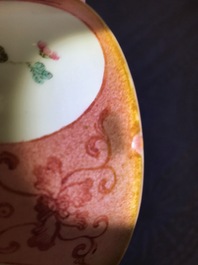 Deux bols et un br&ucirc;le-parfum en porcelaine de Chine famille rose et grisaille, Yongzheng et apr&egrave;s