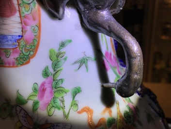 19世纪 粉彩人物瓷瓶 两件