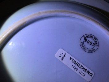 Deux assiettes en porcelaine de Chine famille verte et rose, Kangxi et Yongzheng