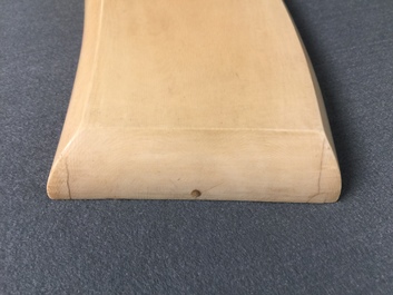 二十世纪上半叶  牙雕板 带木头底架
