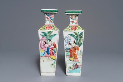 Une paire de vases de forme carr&eacute; en porcelaine de Chine famille rose, Yongzheng