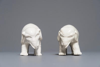 A pair of Chinese Dehua blanc de Chine models of elephants, 18/19th C.
