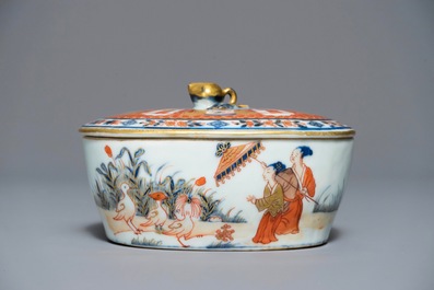 Een Chinese Imari-stijl botervloot naar Cornelis Pronk, &quot;De parasoldames&quot;, Qianlong, ca. 1736-1738
