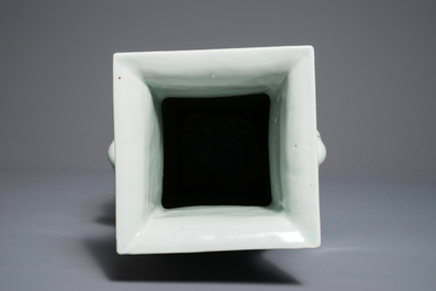 Een vierkante Chinese qianjiang cai vaas, vroeg 20e eeuw, Jiangxi Porcelain Company merk