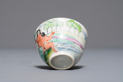 Une tasse et soucoupe &agrave; d&eacute;cor d'Adam et Eve en porcelaine de Chine surd&eacute;cor&eacute;e aux Pays-Bas, Yongzheng
