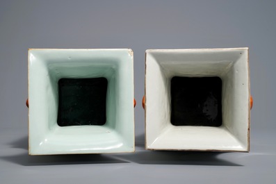 Deux vases de forme carr&eacute; en porcelaine de Chine qianjiang cai, 19/20&egrave;me