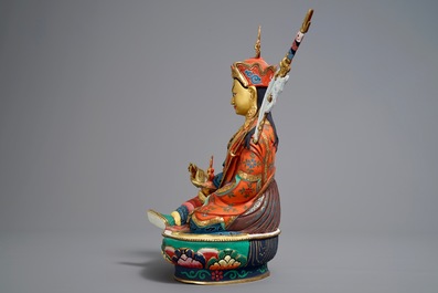 Un mod&egrave;le de Padmasambhava en bronze dor&eacute; et polychrom&eacute;, Sino-Tibet, 20&egrave;me