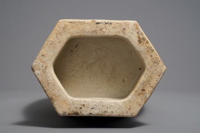 A hexagonal Chinese qianjiang cai vase, 19/20th C.