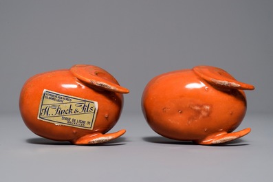 A pair of Chinese coral ground bat-shaped brush washers, 18/19th C.