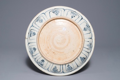 A Vietnamese blue and white 'lotus' shipwreck dish, Hoi An hoard, 15th C.