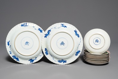 A pair of Chinese blue and white plates and 8 famille verte plates, Kangxi