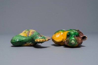 Two Chinese verte biscuit waterdroppers shaped as a rooster and a lion, Kangxi