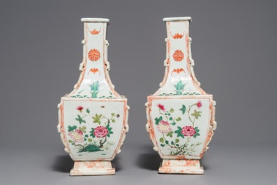A pair of Chinese famille rose and faux marbre vases, Qianlong