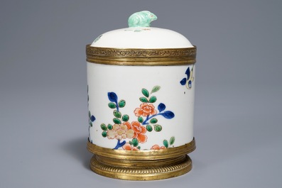 A Chinese famille verte and Japanese Kakiemon bronze-mounted jar and cover, Jiajing mark, 18/19th C.