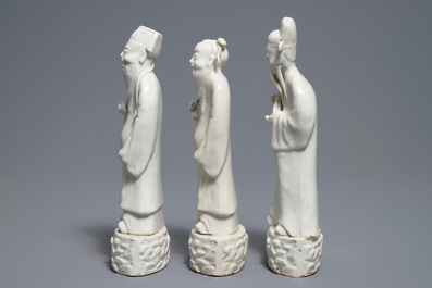 Drie Chinese blanc de Chine figuren van onsterfelijken, 18/19e eeuw